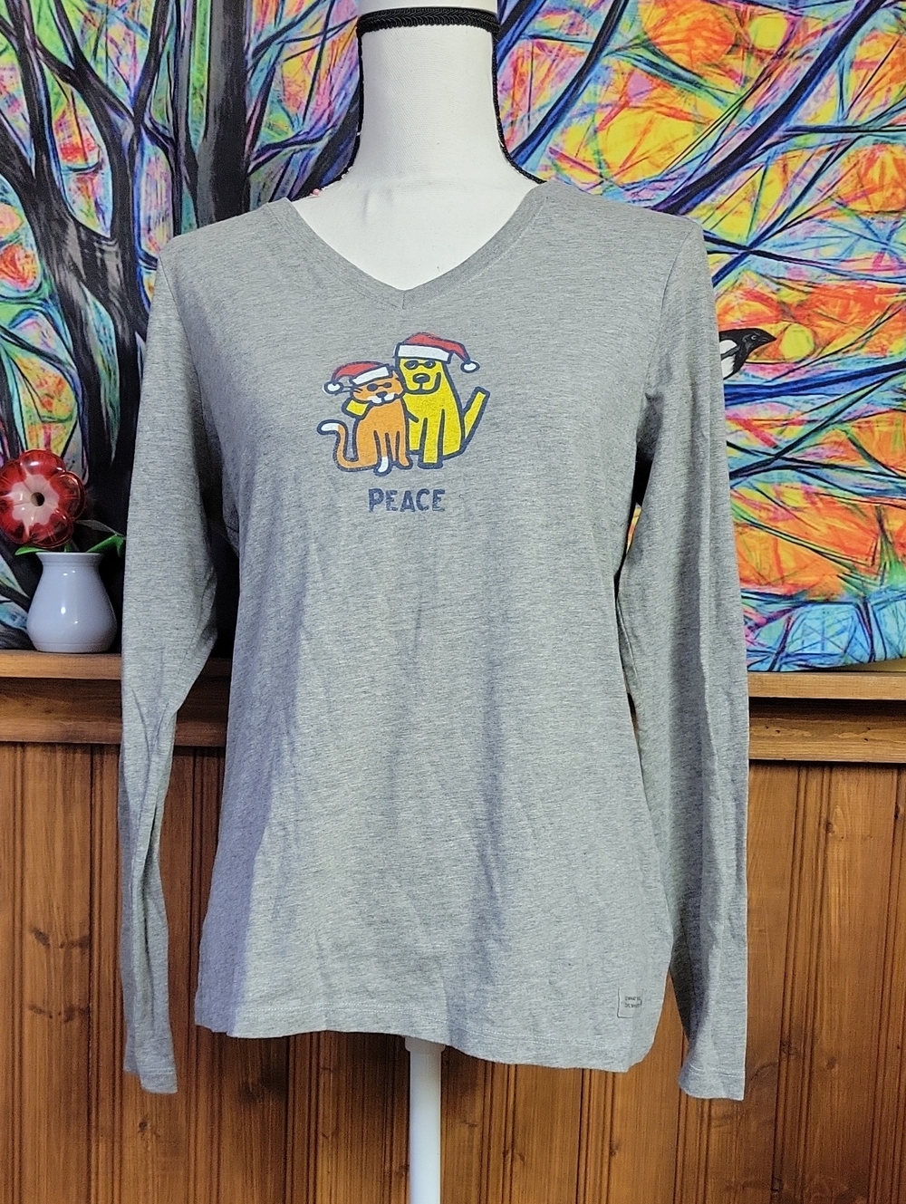 Life Is GOOD Gray Cat Peace Long-Sleeve V-Neck Tee - Gray